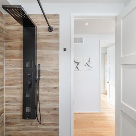 טורונטו New Modern 1400 Sq Ft Coach House Near Everything מראה חיצוני תמונה