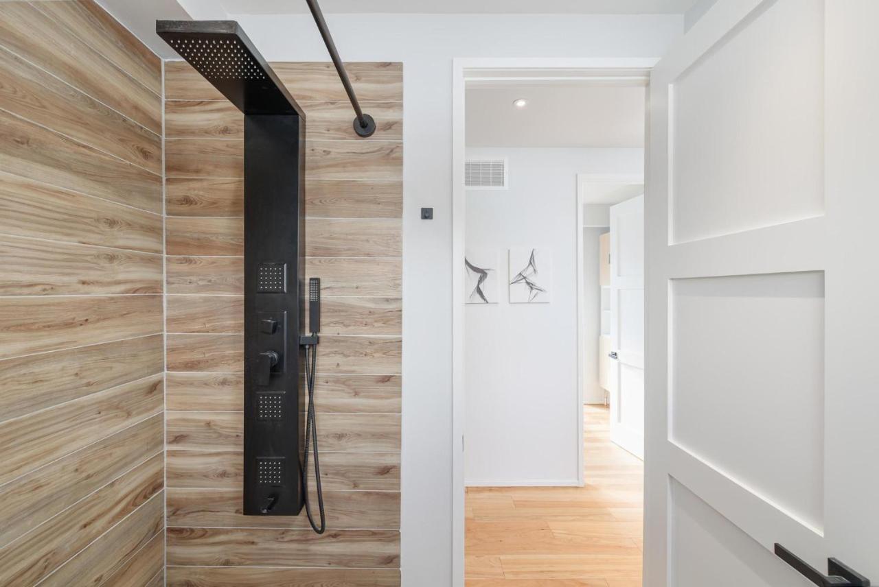 טורונטו New Modern 1400 Sq Ft Coach House Near Everything מראה חיצוני תמונה