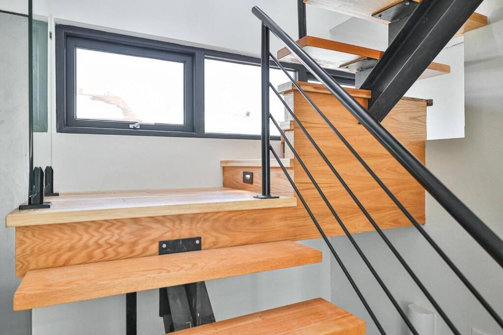 טורונטו New Modern 1400 Sq Ft Coach House Near Everything מראה חיצוני תמונה