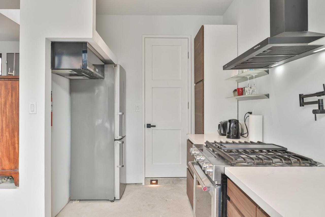 טורונטו New Modern 1400 Sq Ft Coach House Near Everything מראה חיצוני תמונה