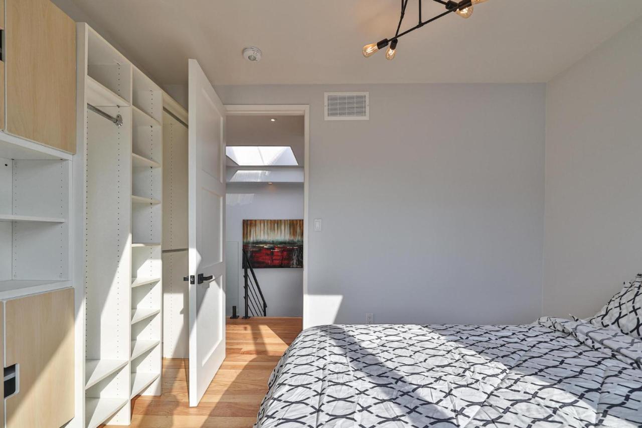 טורונטו New Modern 1400 Sq Ft Coach House Near Everything מראה חיצוני תמונה