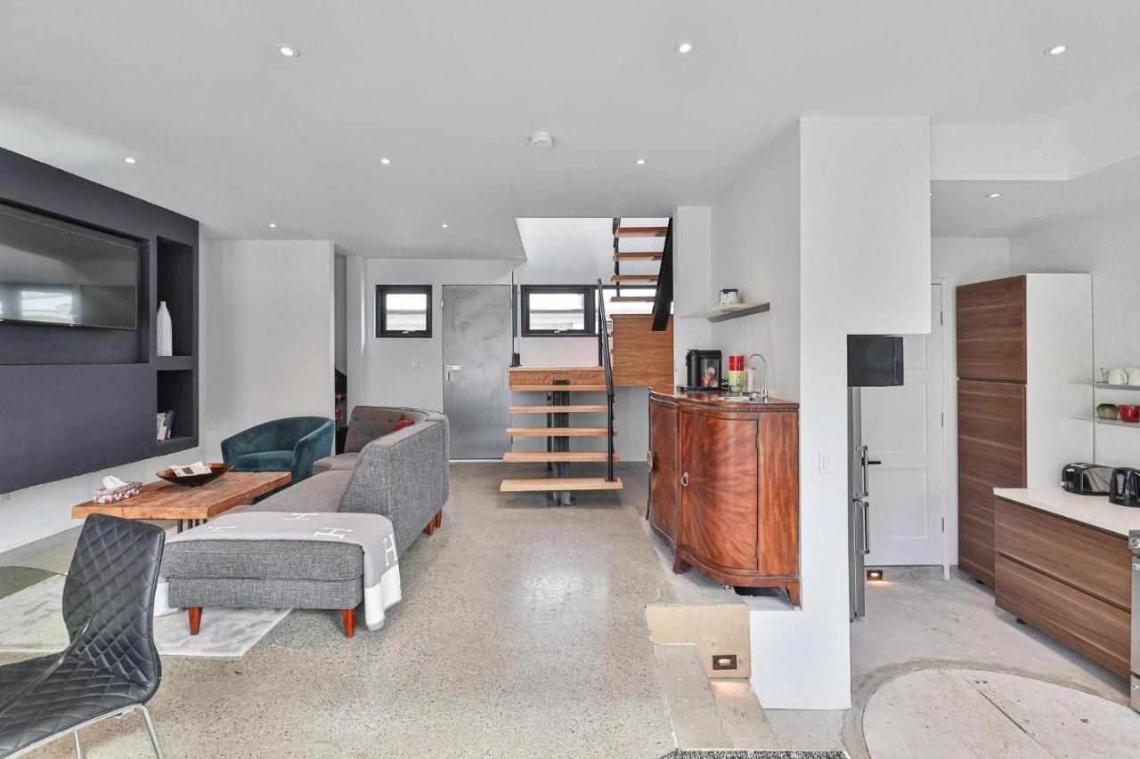 טורונטו New Modern 1400 Sq Ft Coach House Near Everything מראה חיצוני תמונה