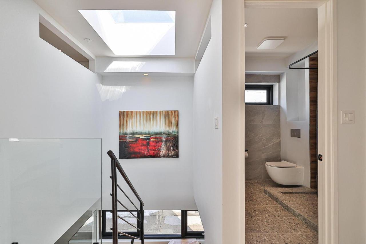 טורונטו New Modern 1400 Sq Ft Coach House Near Everything מראה חיצוני תמונה